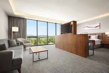 Ramada by Wyndham İzmir Aliağa