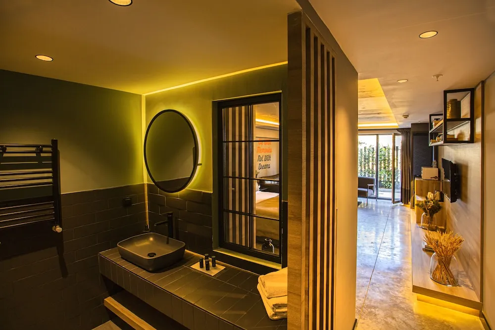 Jakuzi Suite With Garden