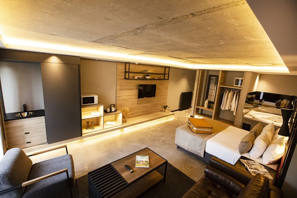 Jakuzi Suite With Garden