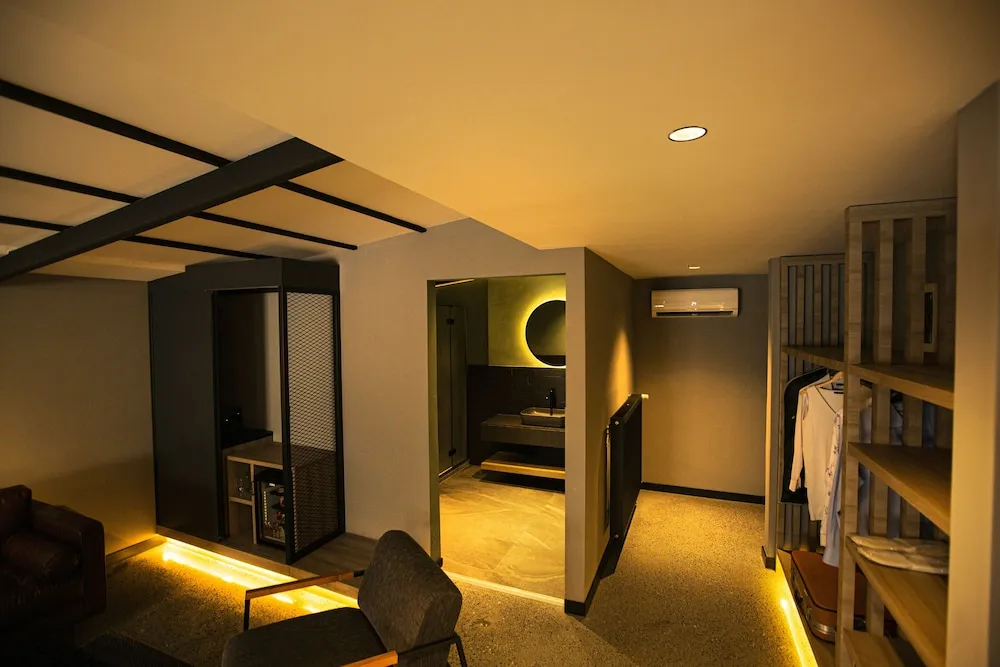 Jakuzi Suite