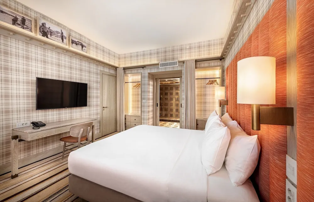 King Suite
