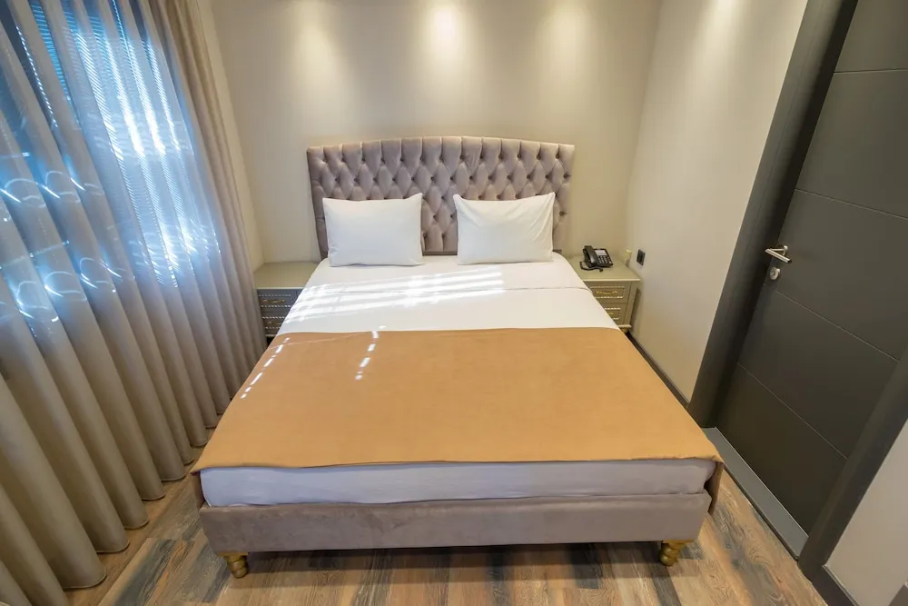 Economy Tek Büyük Yataklı Oda