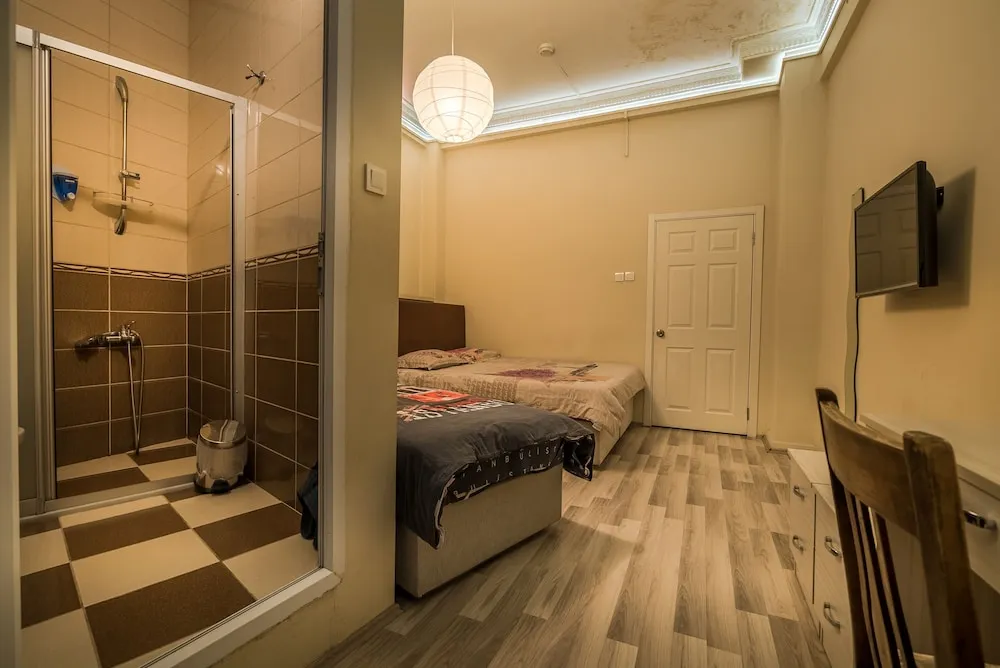 Comfort Üç Kişilik Oda, Özel Banyo