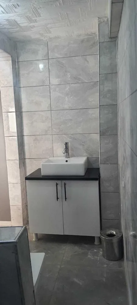 Family Tek Büyük veya İki Ayrı Yataklı Oda, Balkon, Şehir Manzaralı