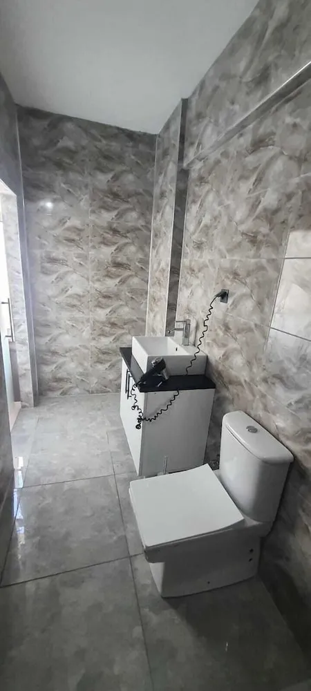 Family Tek Büyük veya İki Ayrı Yataklı Oda, Balkon, Şehir Manzaralı