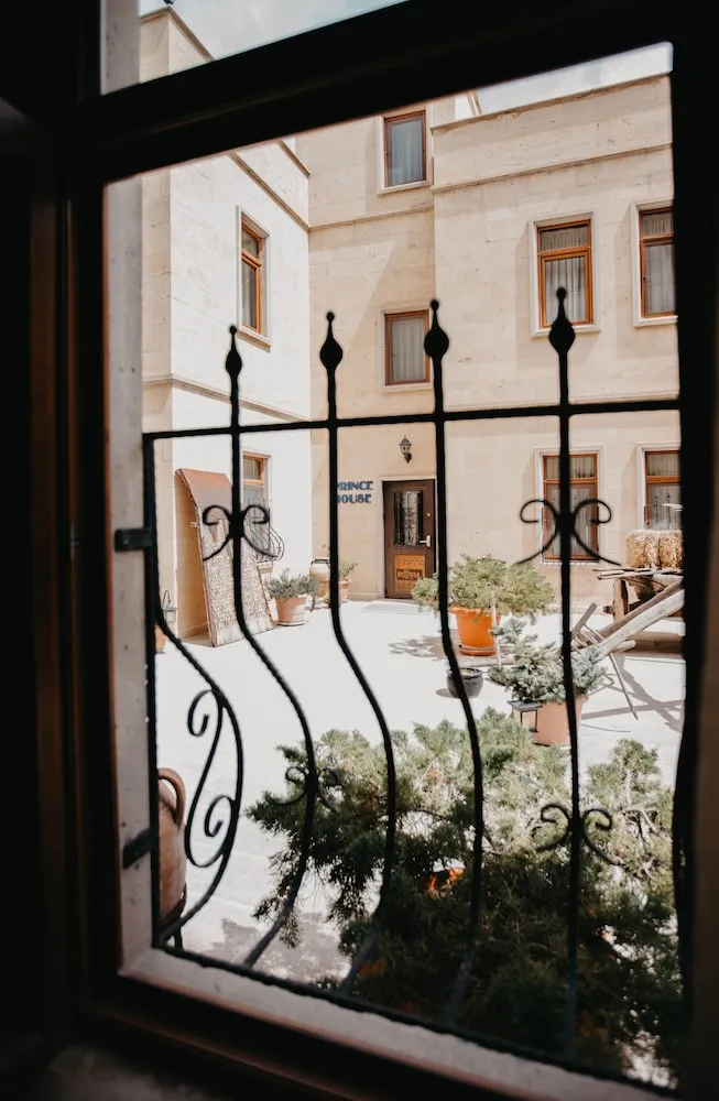 Deluxe Family Stone Suite