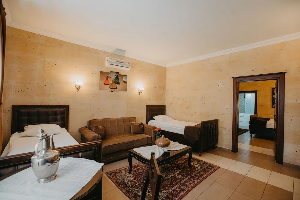 Deluxe Family Stone Suite