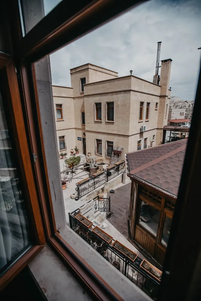 Deluxe Double Stone Room