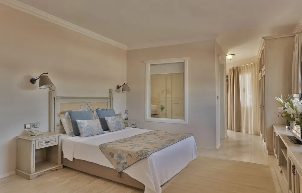 Deluxe Tek Büyük Yataklı Oda, Deniz Manzaralı