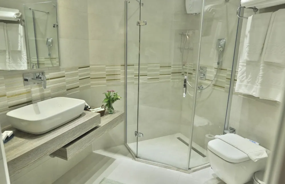 Deluxe Tek Büyük Yataklı Oda, Deniz Manzaralı