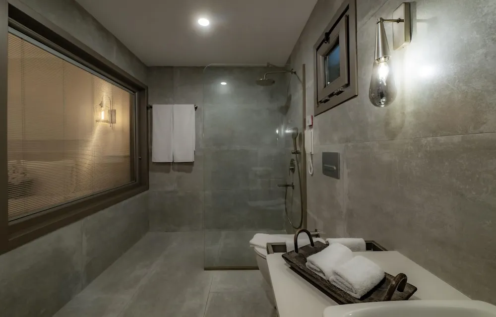 Deluxe Süit, 2 Banyolu, Bahçe Manzaralı