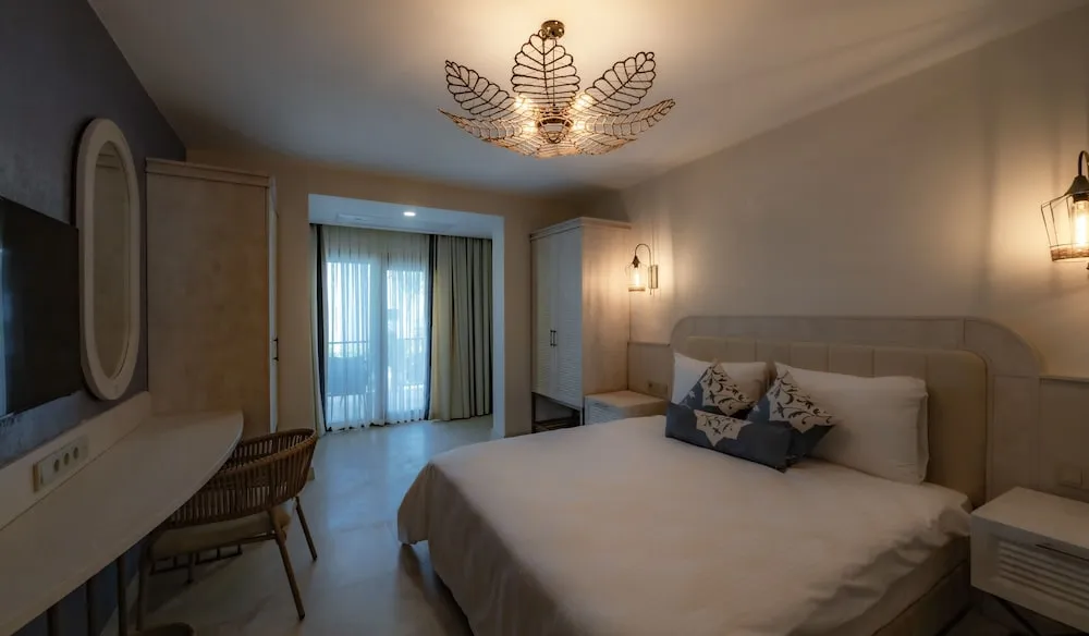 Deluxe Süit, 2 Banyolu, Bahçe Manzaralı