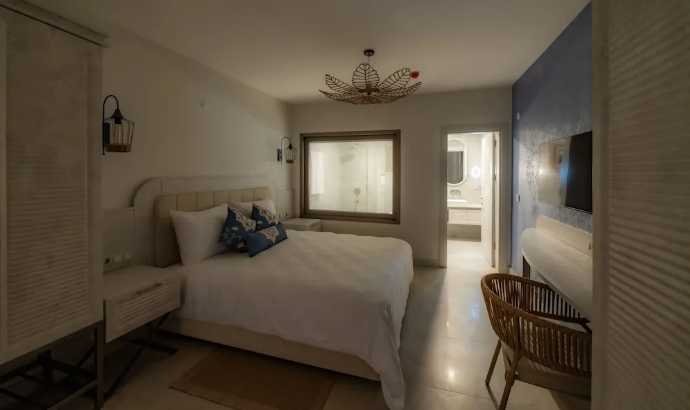 Deluxe Süit, 2 Banyolu, Bahçe Manzaralı