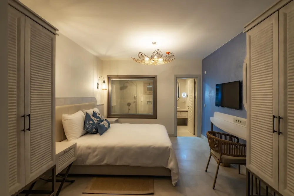 Deluxe Süit, 2 Banyolu, Bahçe Manzaralı