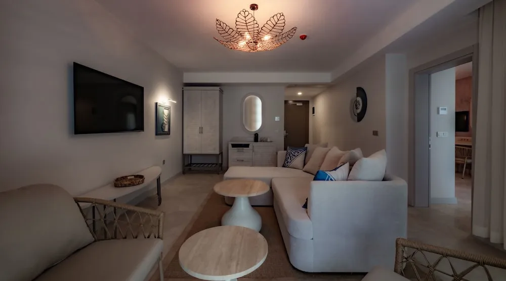 Deluxe Süit, 2 Banyolu, Bahçe Manzaralı