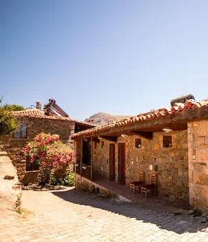 Kastro Konak Hotel