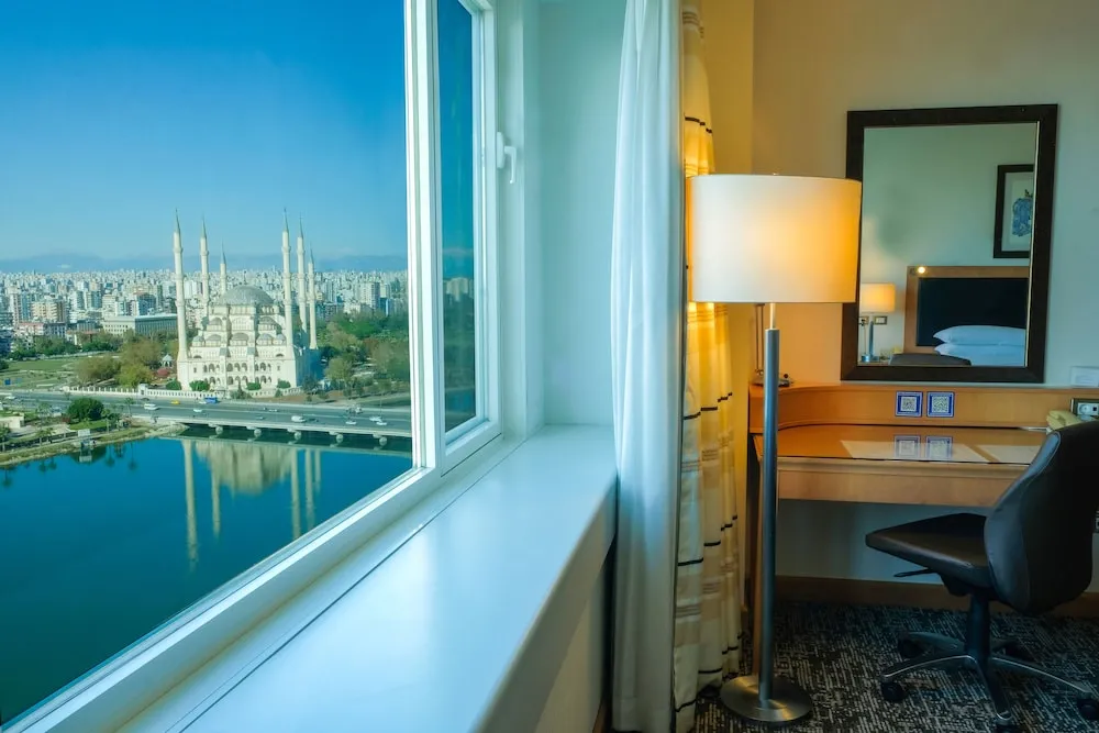 İki Ayrı Yataklı Oda, Nehir Manzaralı