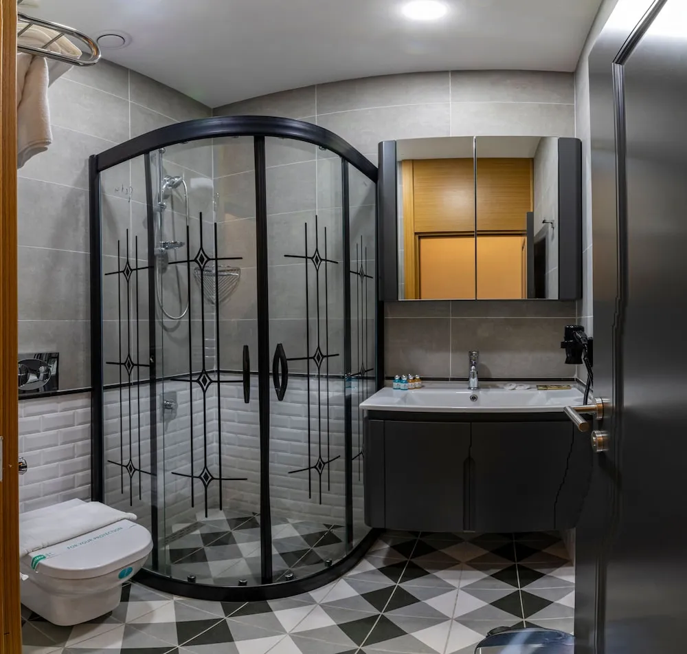 Deluxe Üç Kişilik Oda