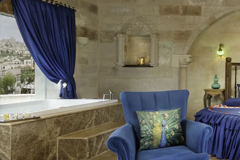 120 Queen Suit with Jacuzzi (Topfloor)