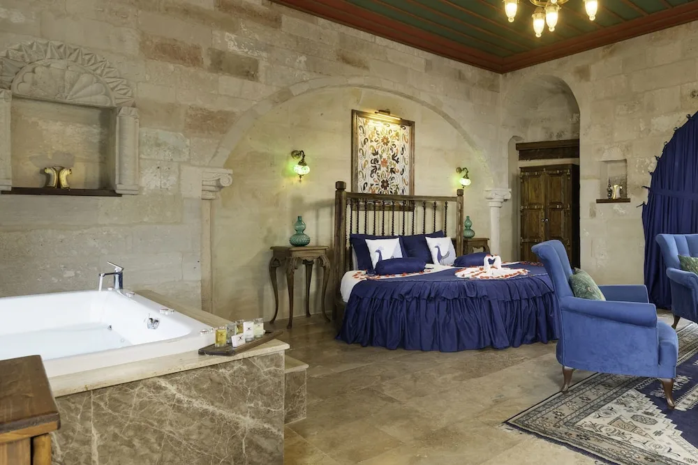 120 Queen Suit with Jacuzzi (Topfloor)
