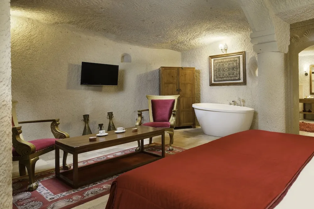 115 Junior Cave Suit with Bathtub