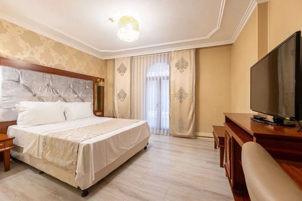Classic Tek Büyük Yataklı Oda, 1 Çift Kişilik Yatak, Şehir Manzaralı