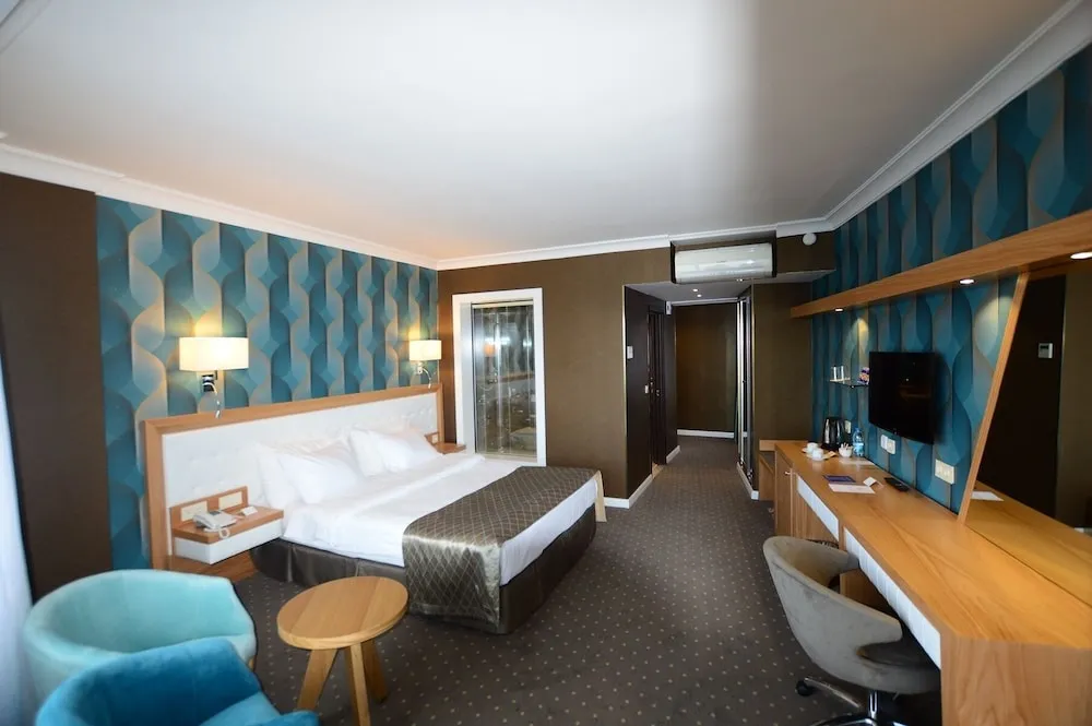 Deluxe Single Room City View