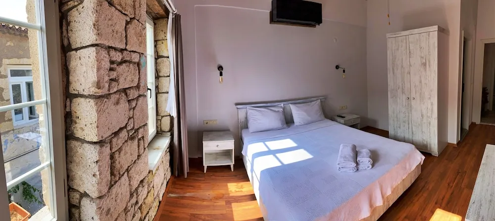 Deluxe Üç Kişilik Oda