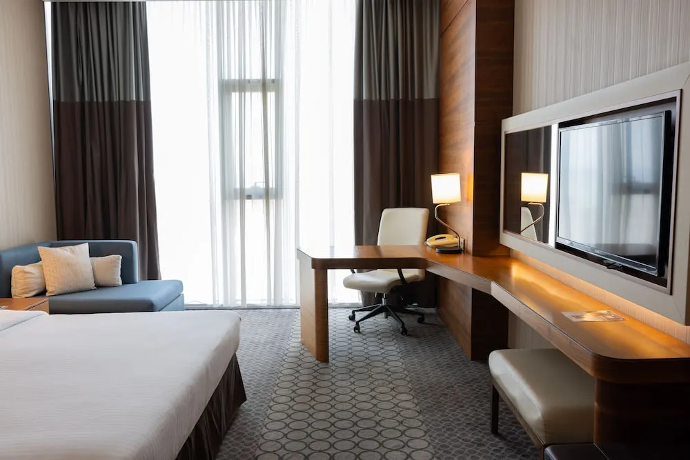 Deluxe Büyük Yataklı Tek Kişilik Oda, 1 Yatak Odası, Sigara İçilebilir, Şehir Manzaralı