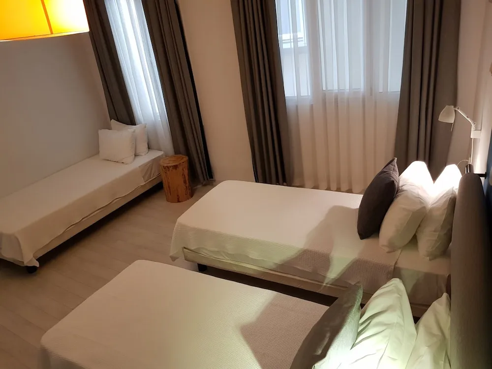 Economy Üç Kişilik Oda
