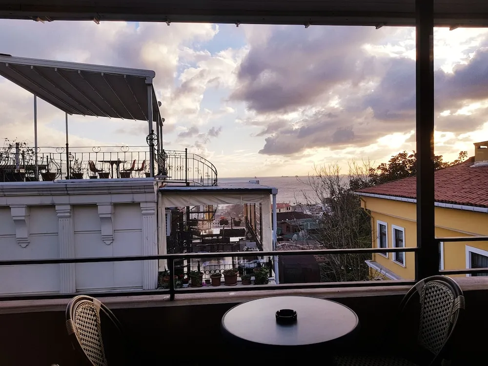 Family Süit, 2 Yatak Odası, Kısmi Deniz Manzaralı