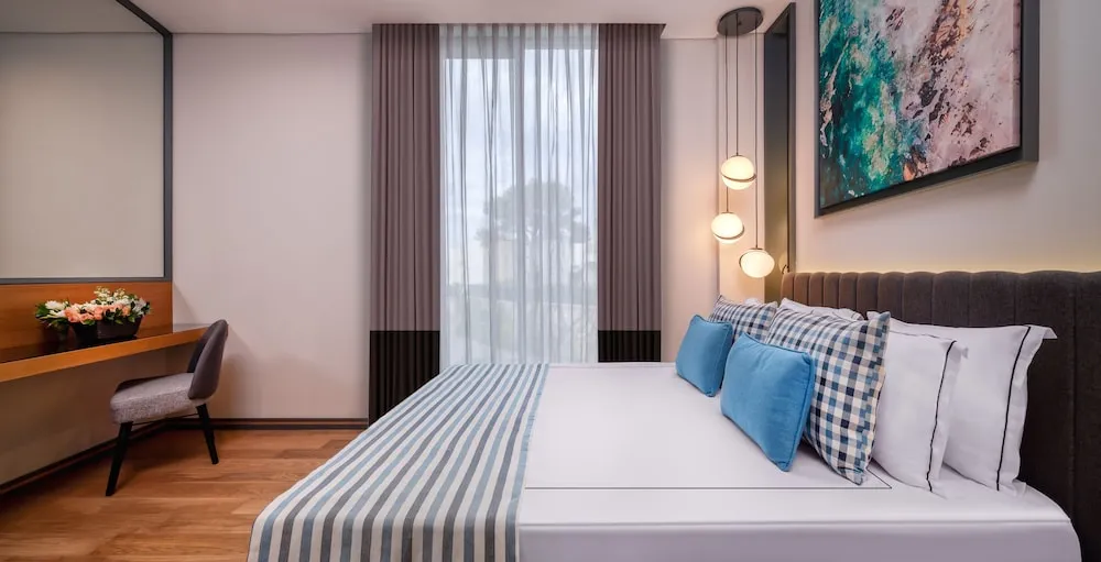 Grand Villa, 4 Yatak Odası, Kişiye Özel Havuzlu