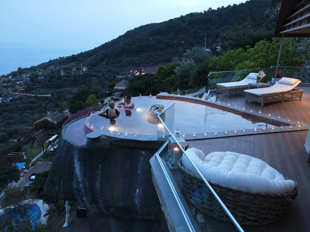 Honeymoon Suite (Sea View)
