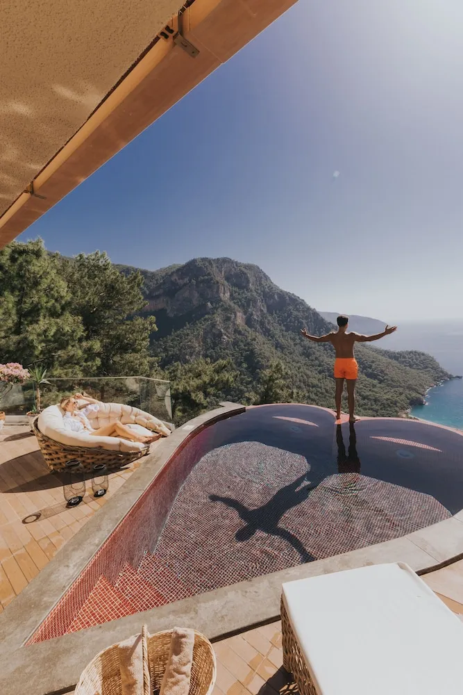 Honeymoon Suite (Sea View)