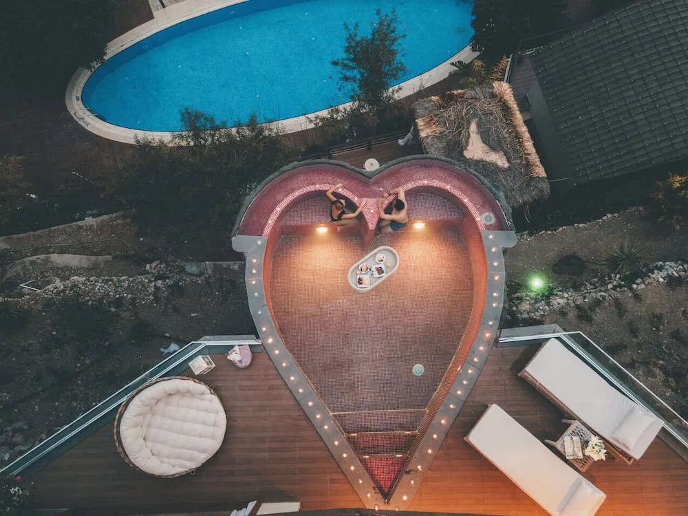 Honeymoon Suite (Sea View)