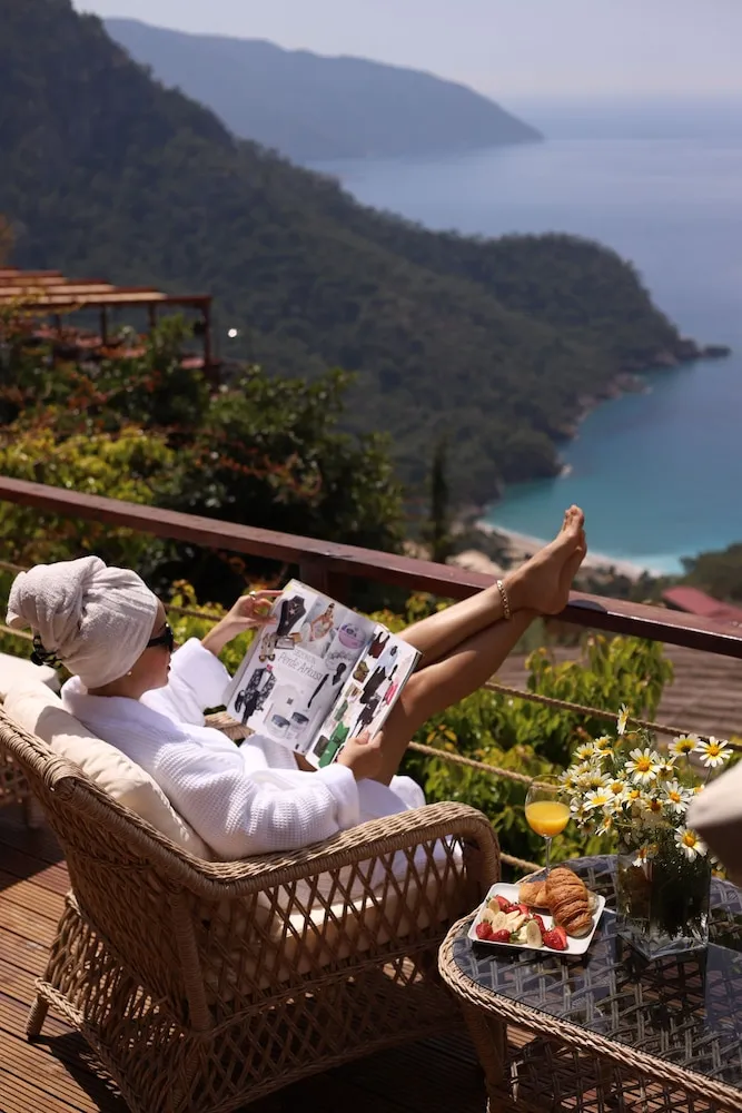 Deluxe Suite (Sea View)