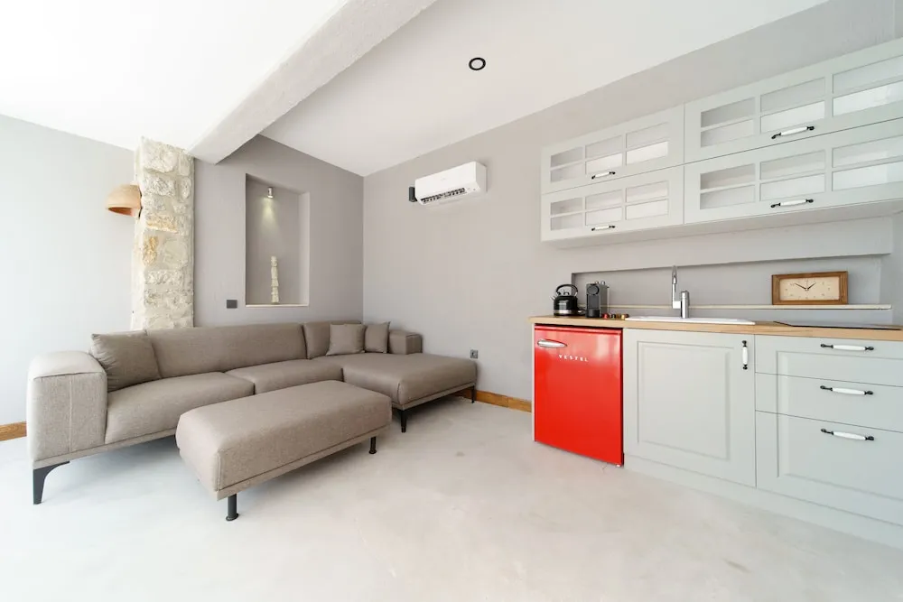 One Bedroom Suite with Private Pool