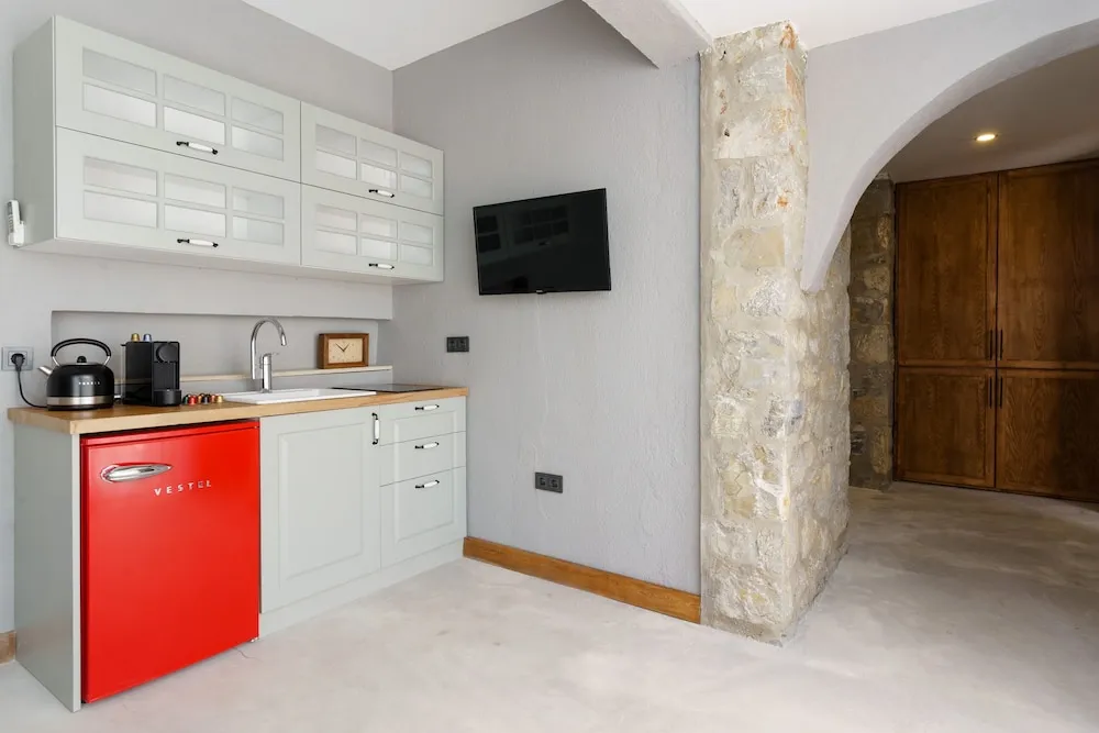 One Bedroom Suite with Private Pool