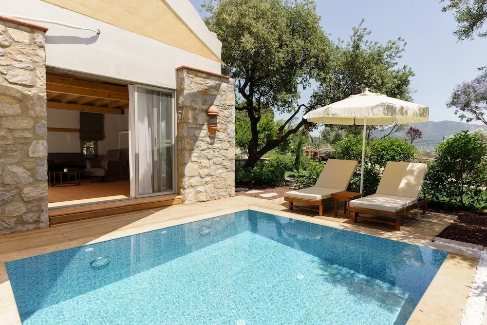 Loft Suite with Private Pool