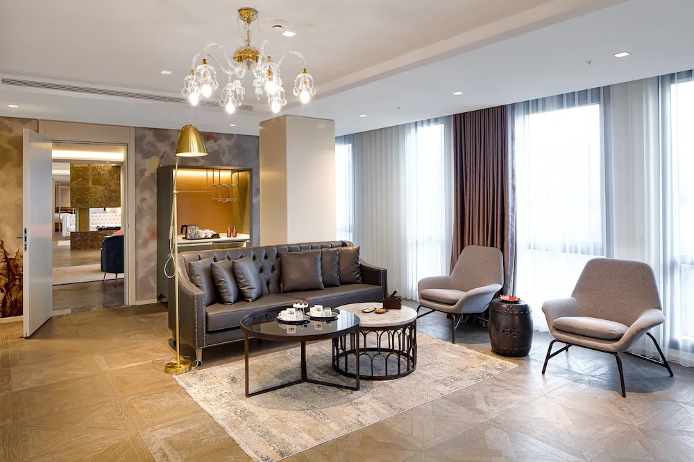 Presidential Suite