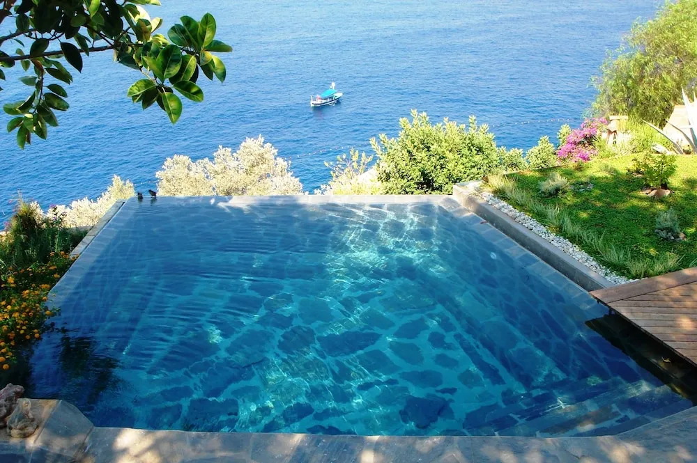 Sea View 2 Bedroom Villa with Private Garden & Pool