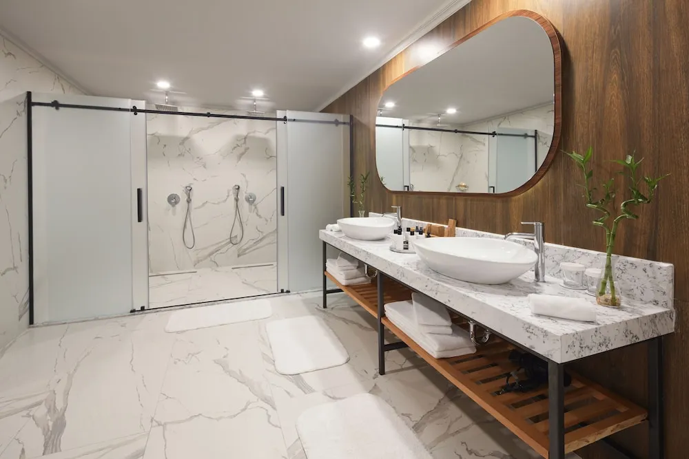 Unique Suite