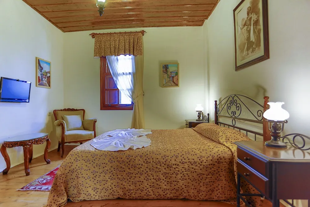 Tek Büyük Yataklı Oda