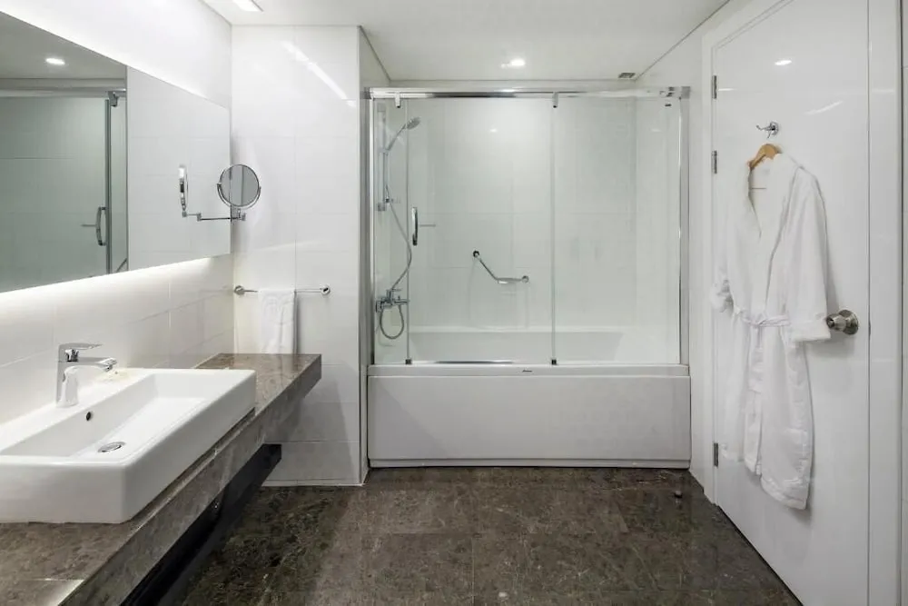 Disabled room 1 Double Bed, Accessible, Non-Smoking