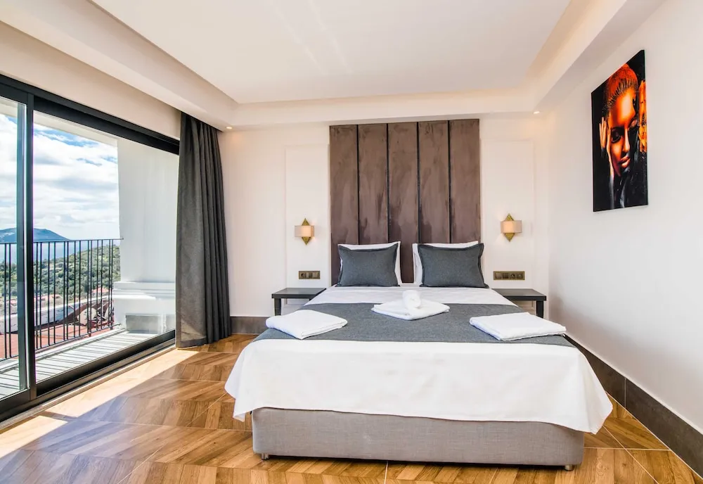 Deluxe Tek Büyük Yataklı Oda, Deniz Manzaralı