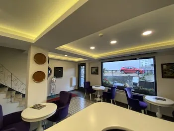 Spinel Hotel