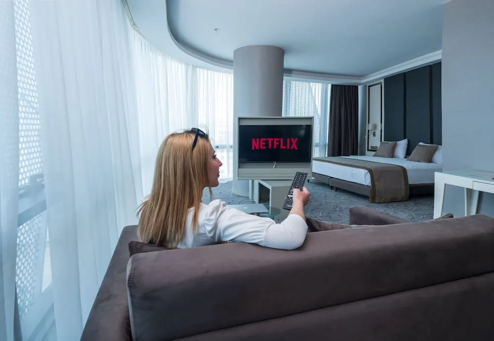 Deluxe Tek Büyük Yataklı Oda