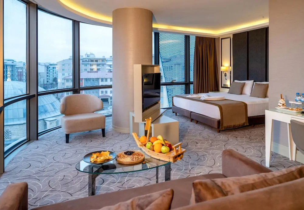 Deluxe Tek Büyük Yataklı Oda