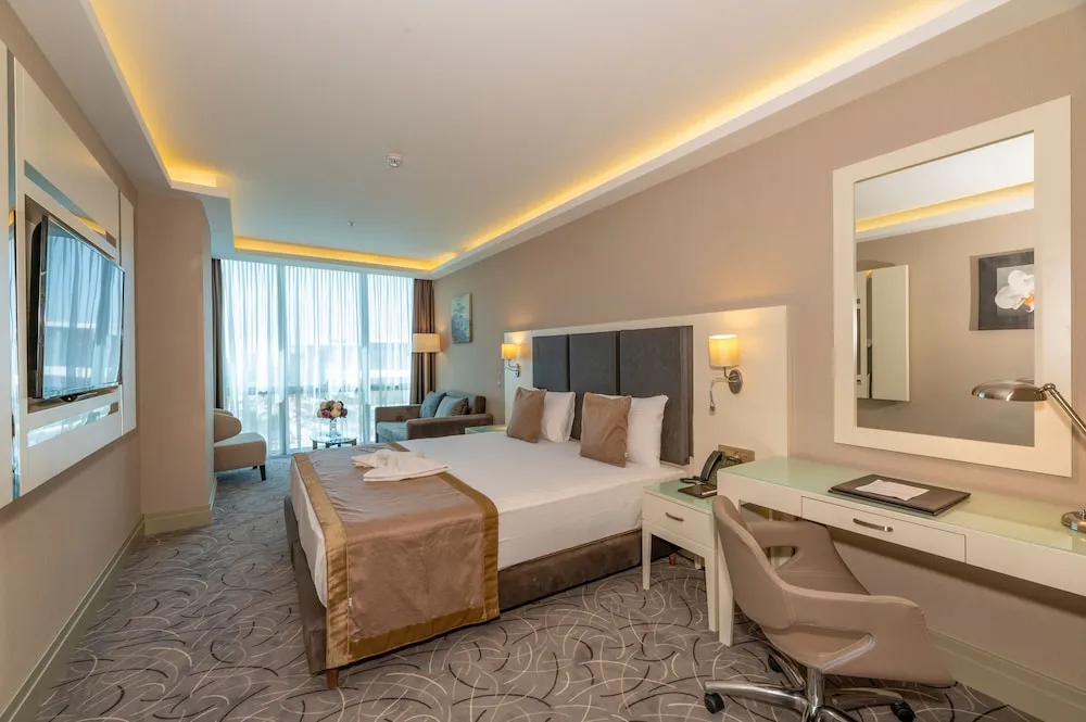 The Conforium Hotel, Van