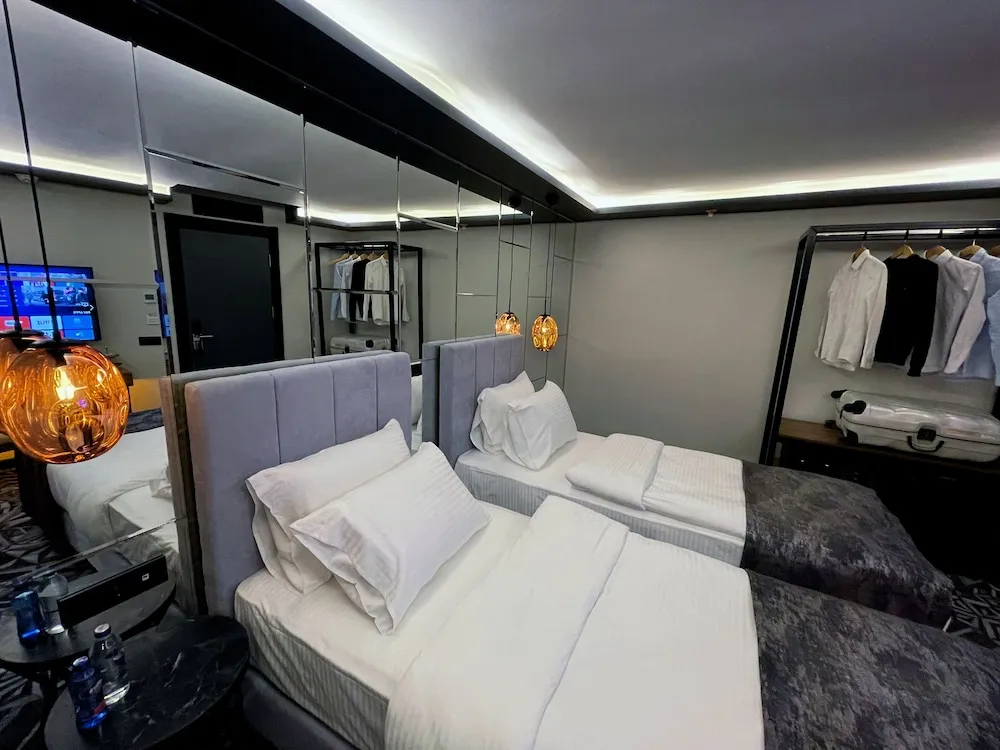 Economy Tek Büyük veya İki Ayrı Yataklı Oda